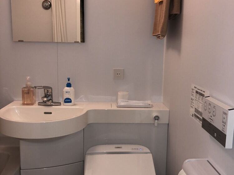 غرفة قياسية فردية, Hatoya