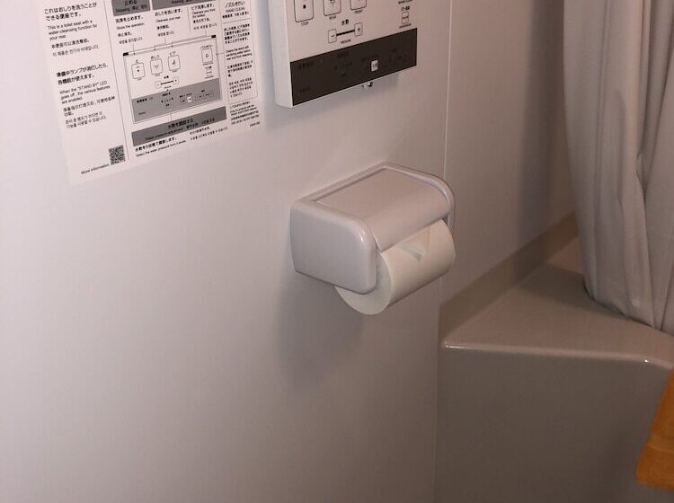 غرفة قياسية فردية, Hatoya