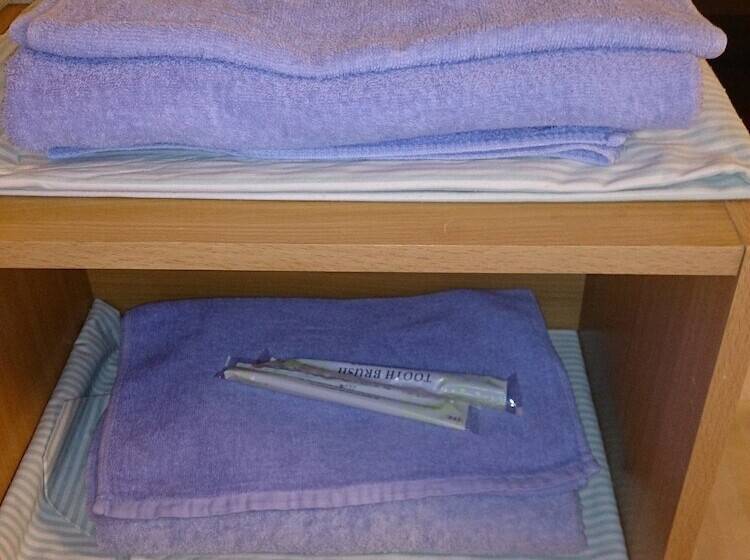 غرفة قياسية, Hatoya