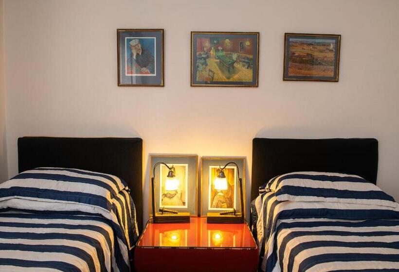 四人标准间, Susana Just Boutique