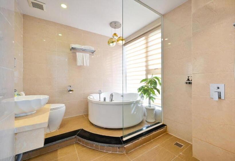 استودیوی استاندارد, Cicilia City Hotel Saigon Center