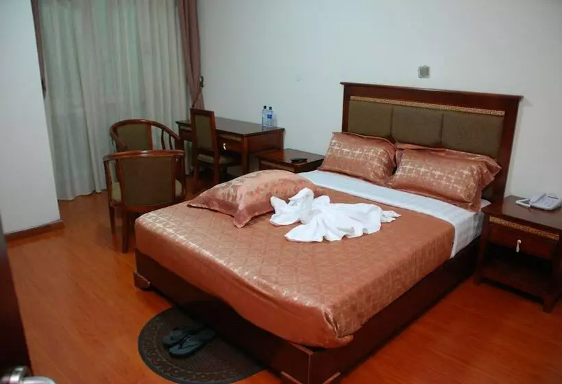 اتاق استاندارد یک نفره, Addis Amba