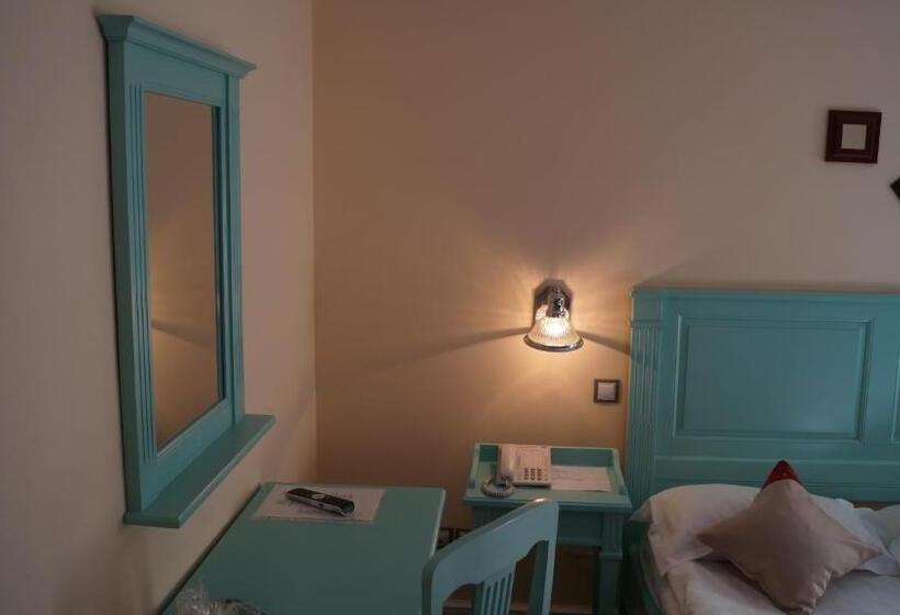 スタンダードルーム, Bastion