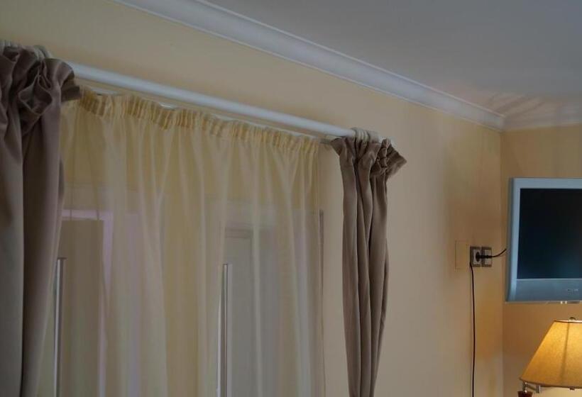 スタンダードルーム, Bastion