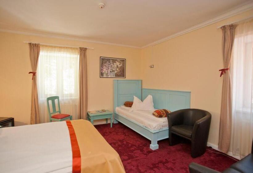 スーペリアールーム, Bastion