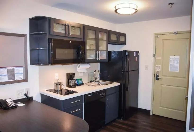 スタンダードスタジオ, Candlewood Suites Columbus Northeast, An Ihg