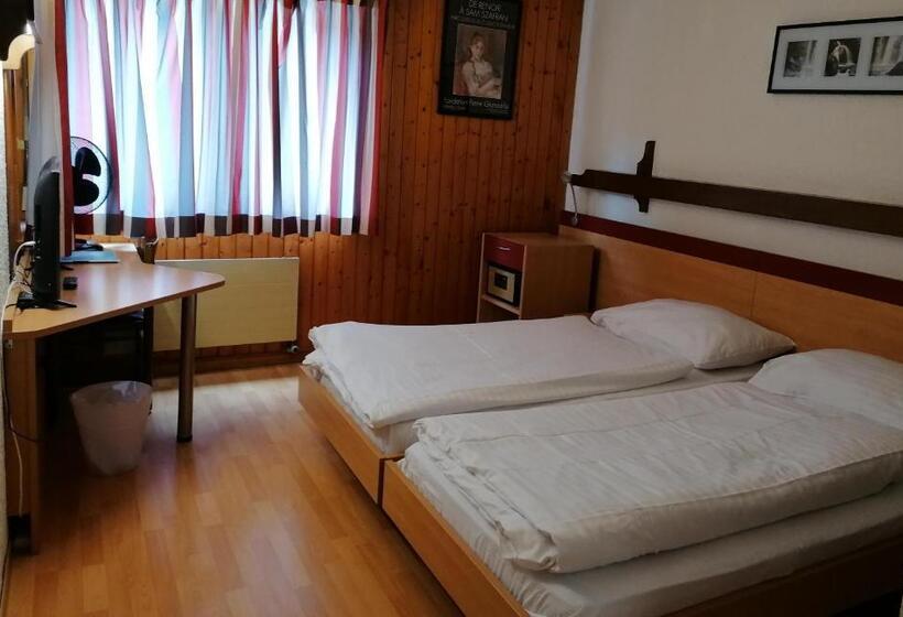 标准单人间共用浴室, Du Stand