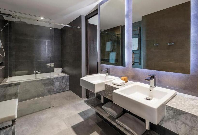 Президентский Люкс, The Beetson Hotel Formerly Gambaro