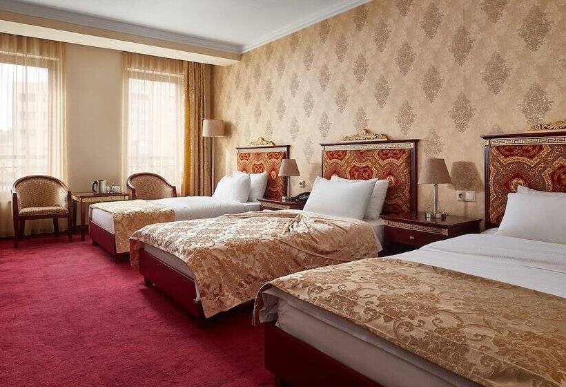 اتاق استاندارد سه نفره, Gold