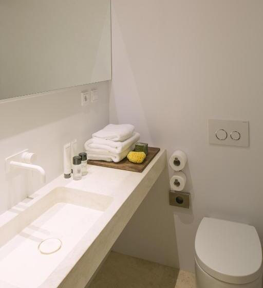 اتاق عادی, Golden Crown