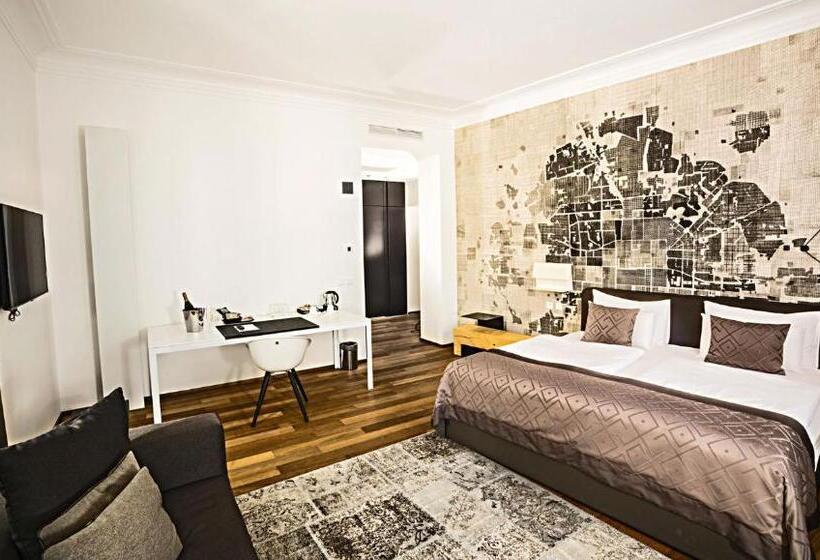 اتاق سوپریور, Golden Crown