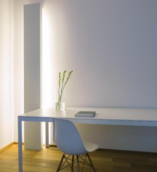 اتاق سوپریور, Golden Crown