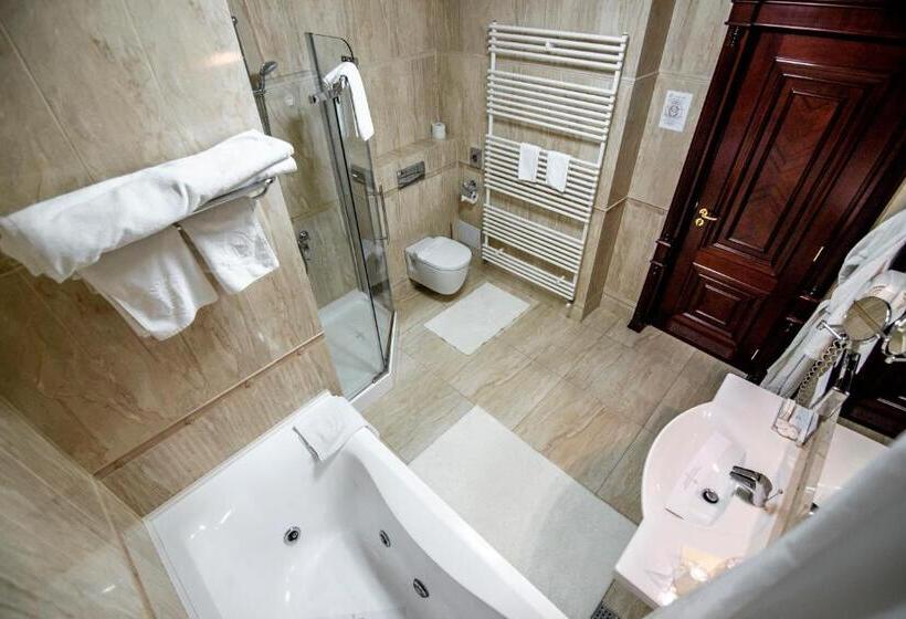 חדר דלוקס עם מיטת קינג, Golden House