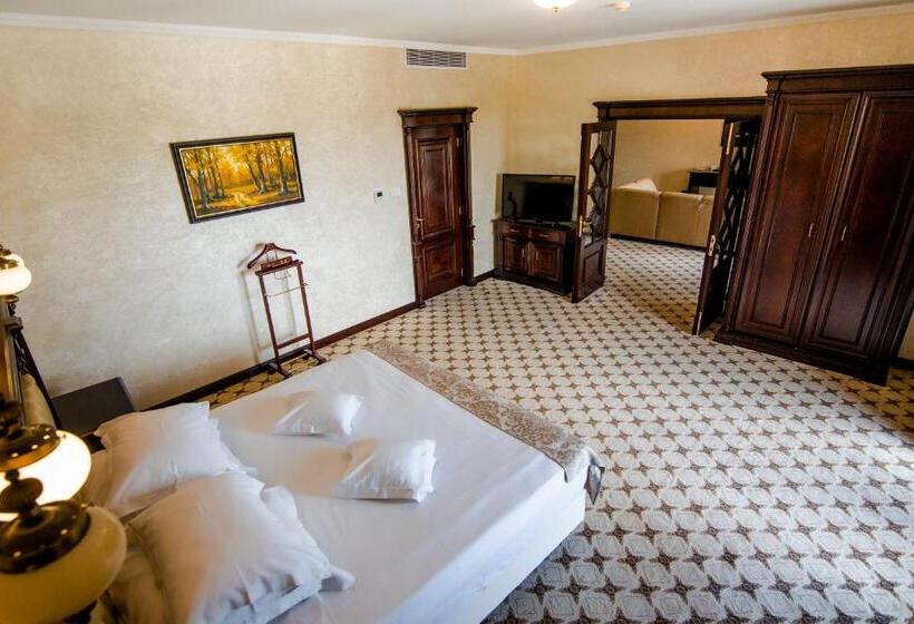 חדר דלוקס עם מיטת קינג, Golden House