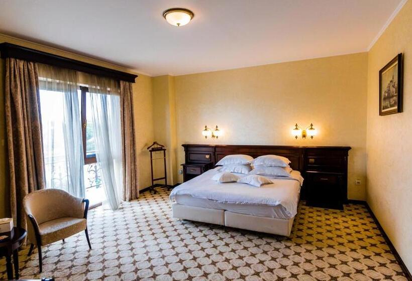 חדר סטנדרט עם מרפסת, Golden House