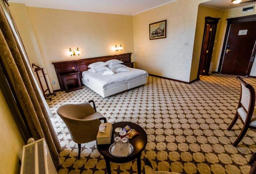 חדר סטנדרט עם מרפסת, Golden House