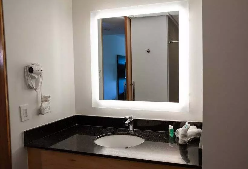 اتاق استاندارد با تخت دوبل, Holiday Inn Express Managua, An Ihg