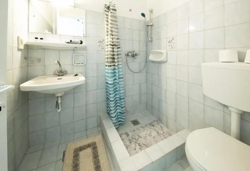 Habitació Triple Estàndard, Le Mirage