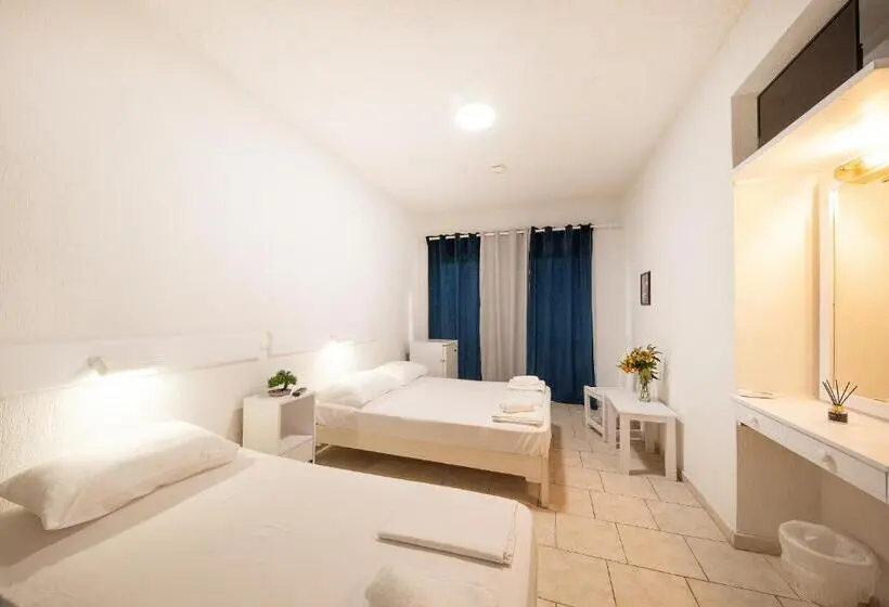 Habitació Triple Clàssica, Le Mirage