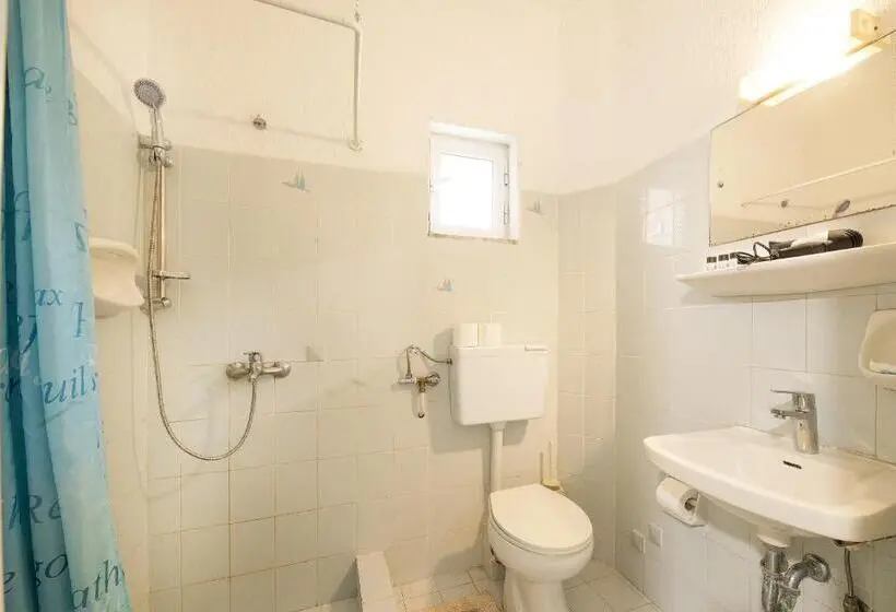 Habitació Economy, Le Mirage