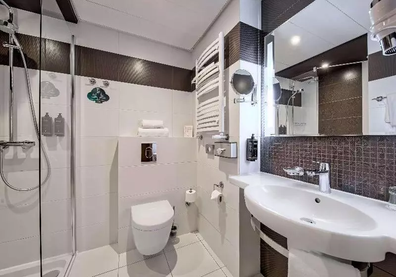 اتاق استاندارد یک نفره, Mercure Bydgoszcz Sepia
