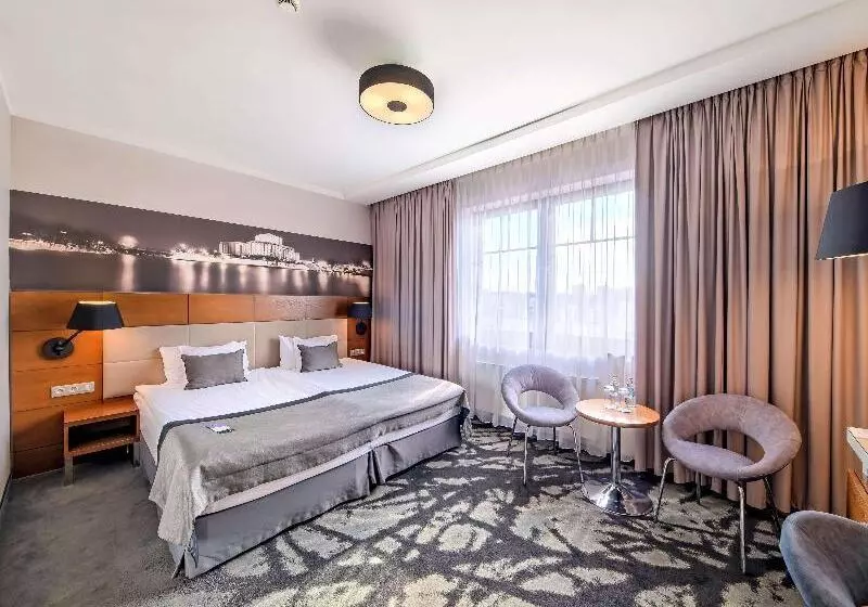 اتاق استاندارد یک نفره, Mercure Bydgoszcz Sepia