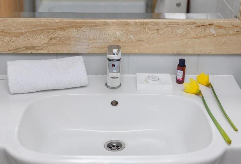 标准单人间, Pensjonat Cezar