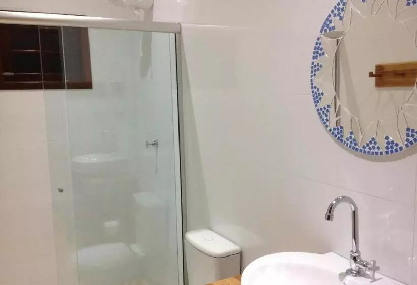 Standard Kolmen Hengen Huone Parveke, Pousada A Cabana
