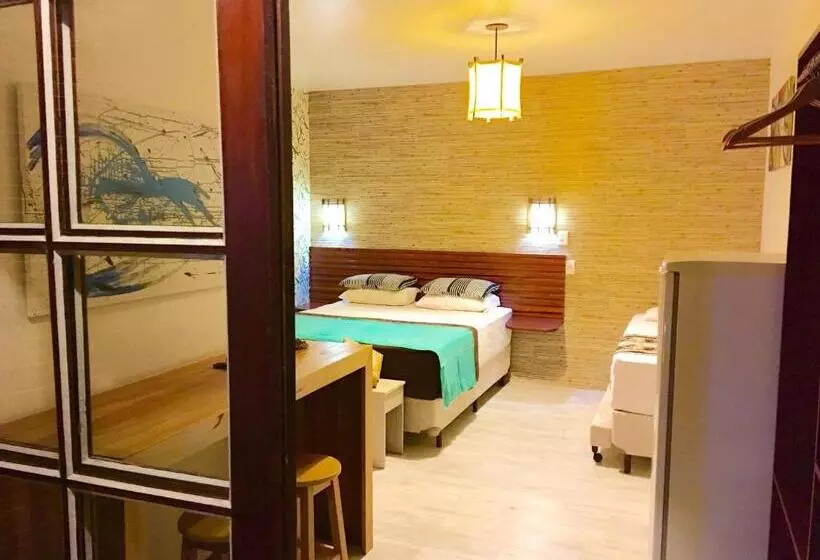 Standard Kolmen Hengen Huone Parveke, Pousada A Cabana