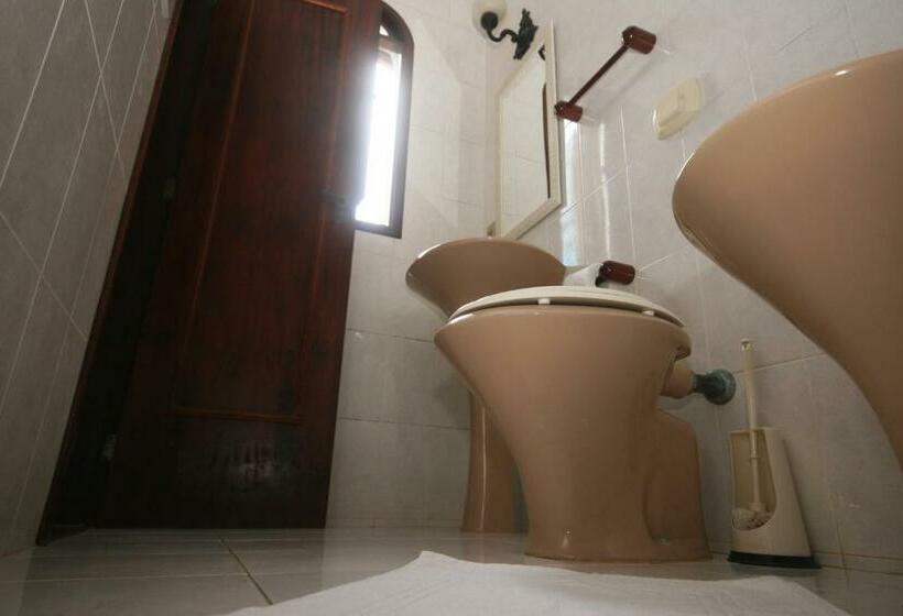 标准间, Pousada Do Marujo