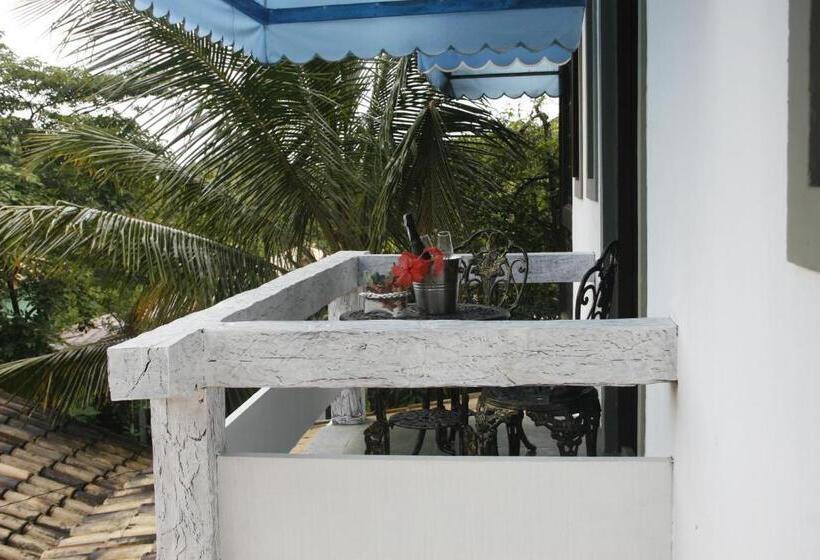 Triple Room Sea View, Pousada Do Marujo