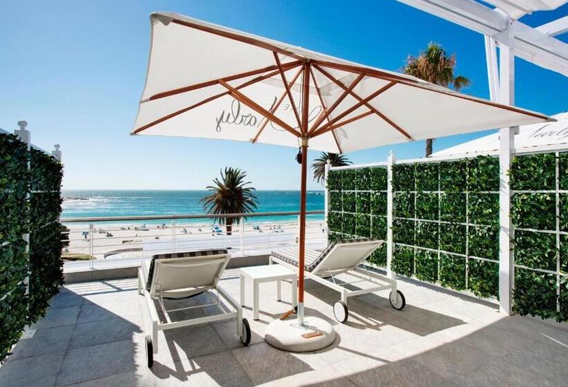 سوییت سوپریور با چشمانداز دریا, The Marly Boutique