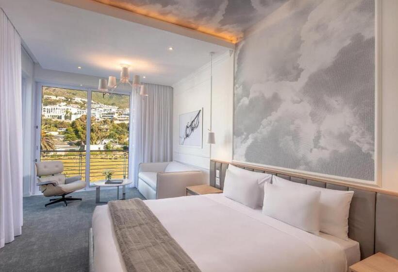 اتاق استاندارد با چشمانداز کوهستان, The Marly Boutique