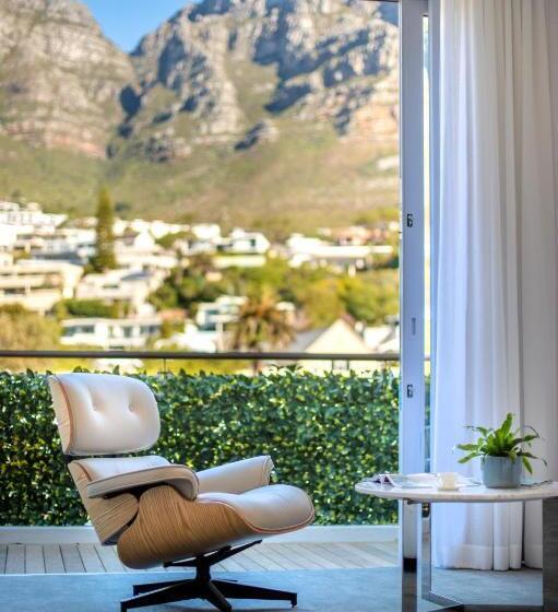 اتاق استاندارد با چشمانداز کوهستان, The Marly Boutique