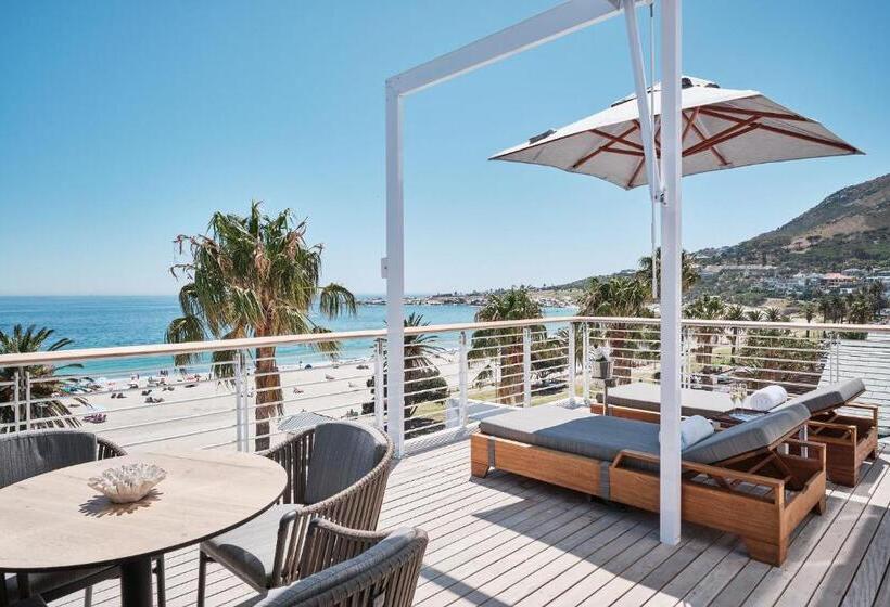 سوییت جونیور با چشمانداز دریا, The Marly Boutique