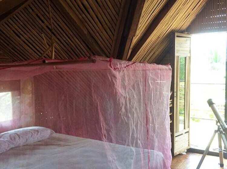 Дом 1 Спальня, The Village House