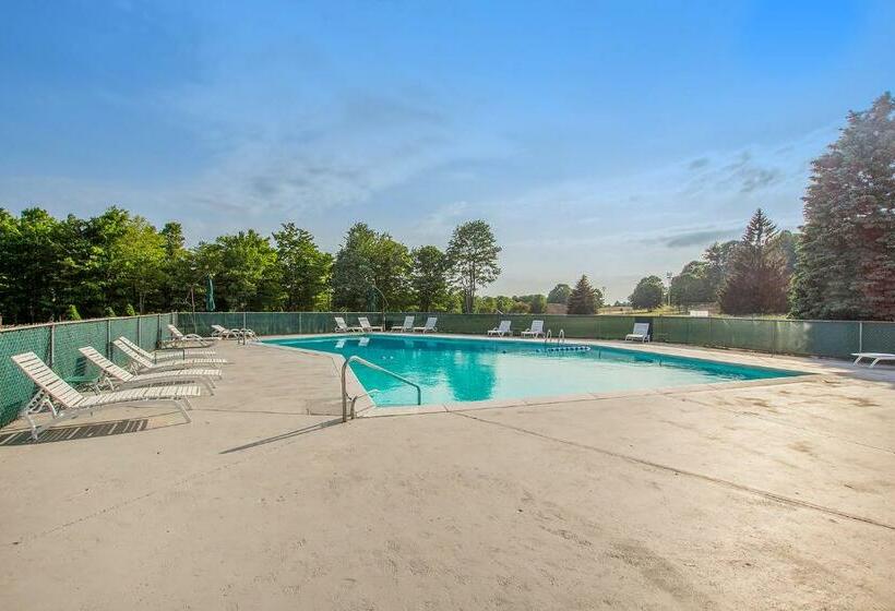 شقة غرفة واحدة, Mountain Seclusion