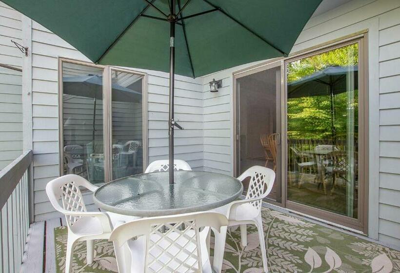 شقة غرفة واحدة, Mountain Seclusion