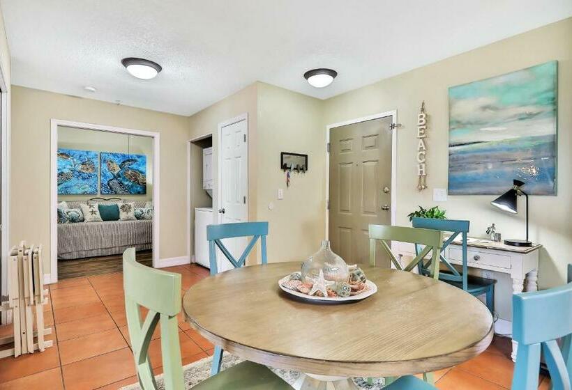 شقة غرفتين, Bay Front Oasis