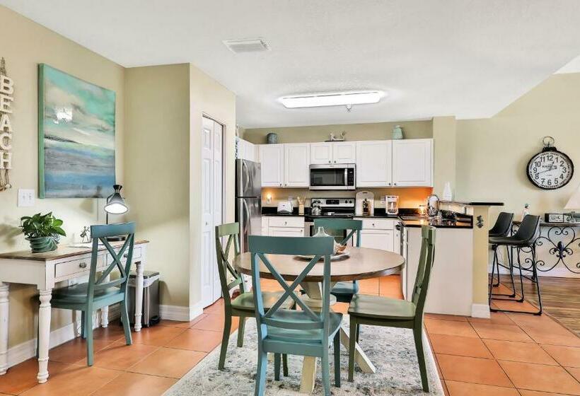 شقة غرفتين, Bay Front Oasis