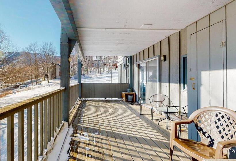 آپارتمان 3 خوابه, Trailside Retreat