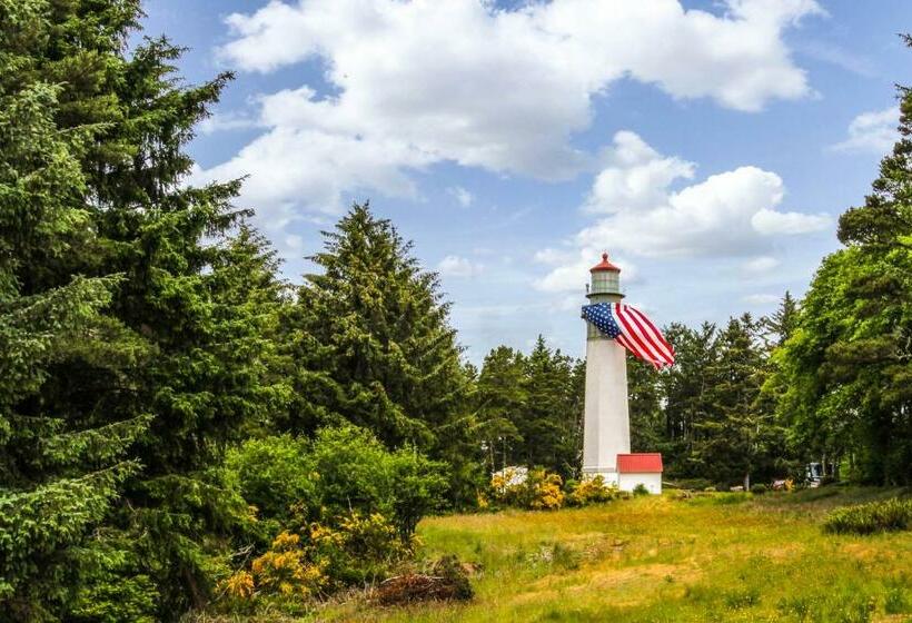 ２ベッドルームアパートメント, Lighthouse Views