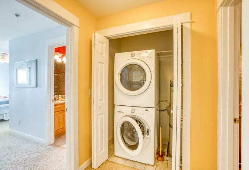 ２ベッドルームアパートメント, Lighthouse Views