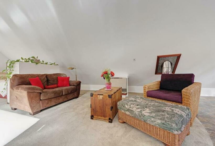 إستوديو قياسى, Meadow Redwoods