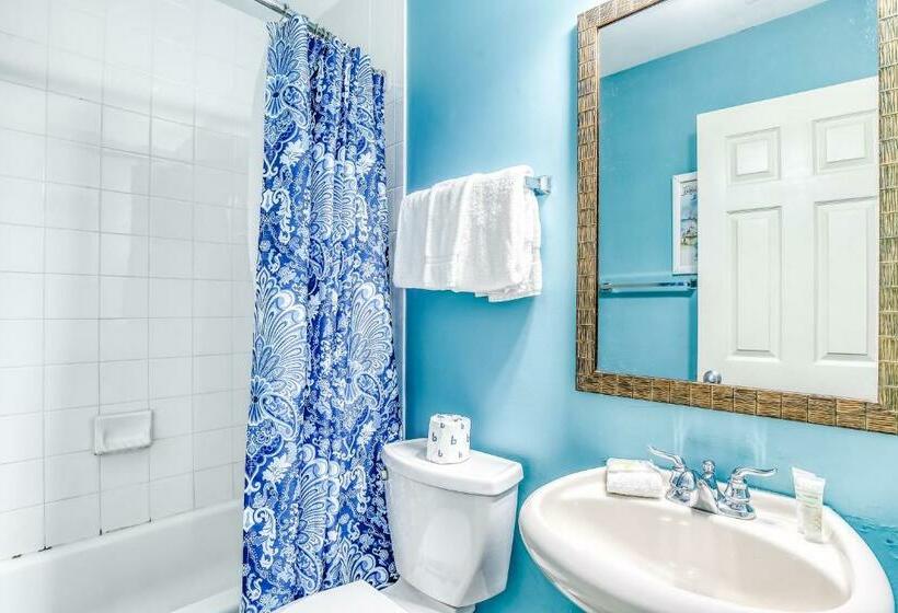 带2个卧室的公寓, Azure Breeze