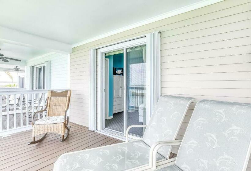 带2个卧室的公寓, Azure Breeze