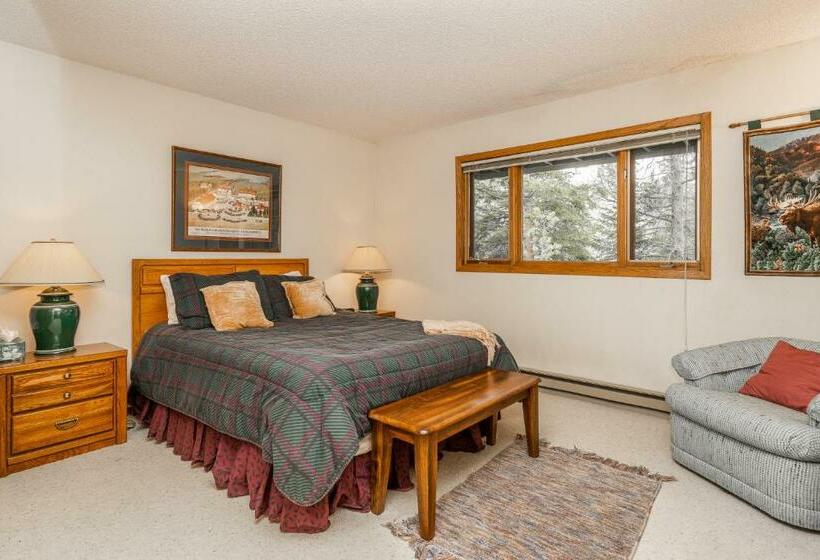 آپارتمان 3 خوابه, Hidden Village 724