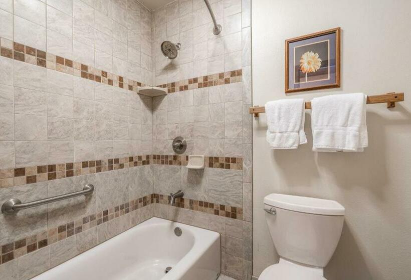 آپارتمان 3 خوابه, Hidden Village 724