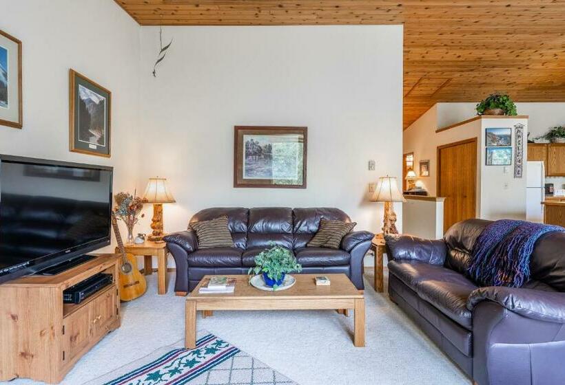 آپارتمان 3 خوابه, Hidden Village 724