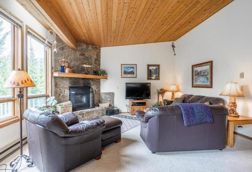 آپارتمان 3 خوابه, Hidden Village 724